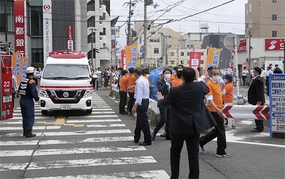 Hiện trường thủ tướng Nhật Bản Shinzo Abe bị bắn (ảnh REUTERS )