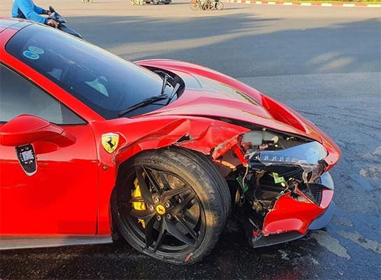 Thông tin vụ xe Ferrari tông chết người ở Hà Nội